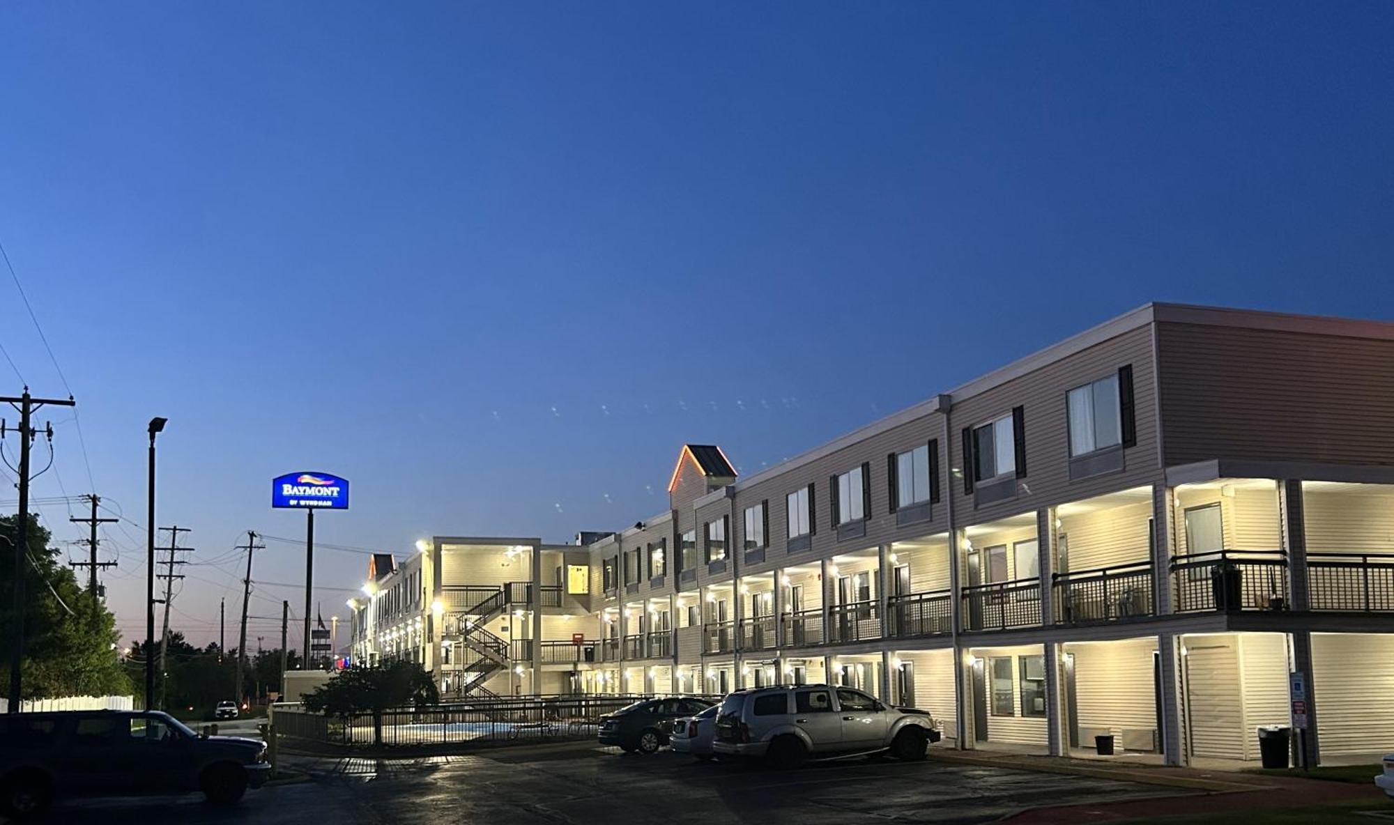 Baymont Inn And Suites By Wyndham Columbus / Near Osu Ngoại thất bức ảnh