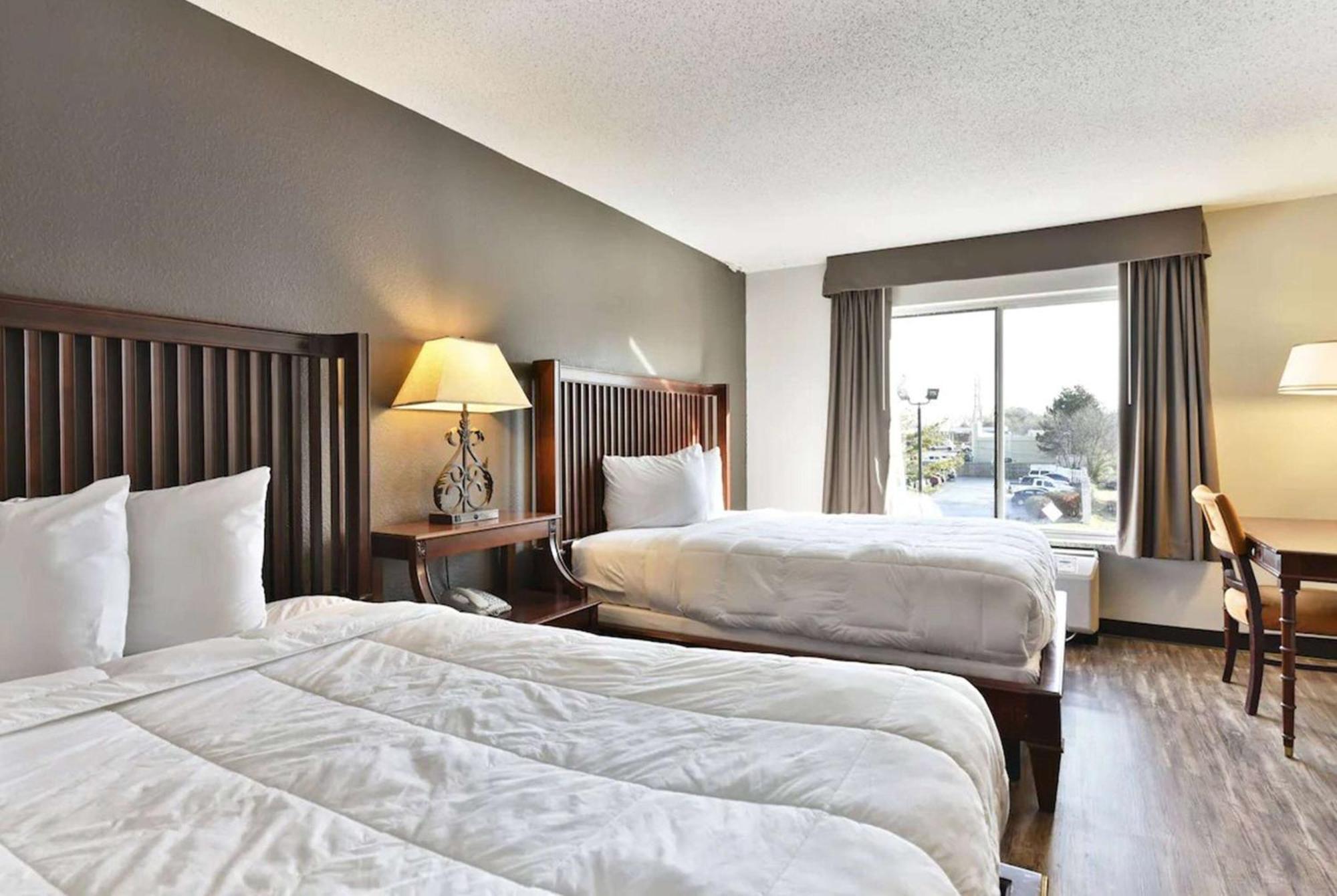 Baymont Inn And Suites By Wyndham Columbus / Near Osu Ngoại thất bức ảnh